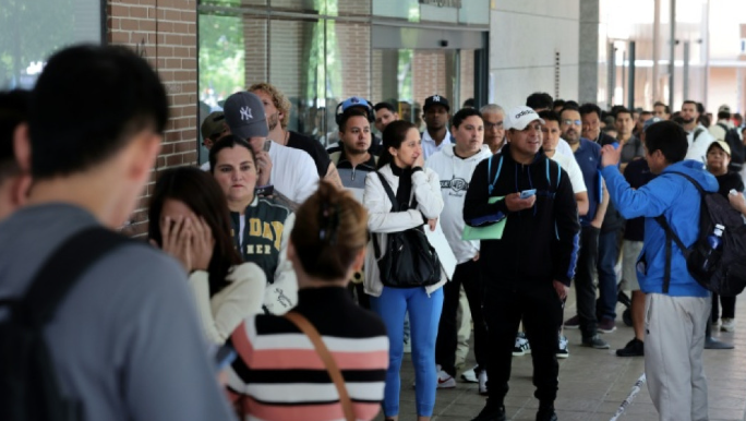 1 Juta Lebih Migran Ajukan Permohonan Status Hukum di Spanyol